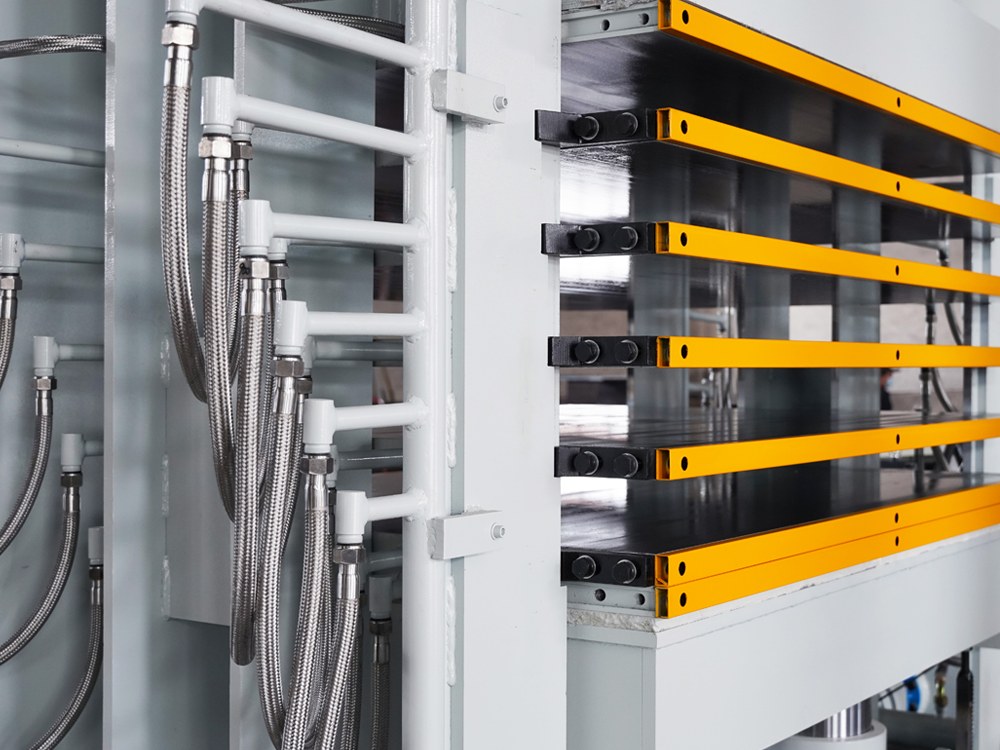 Multi daylight hot press machine platens with thermal oil hoses on a WFSEN hot press